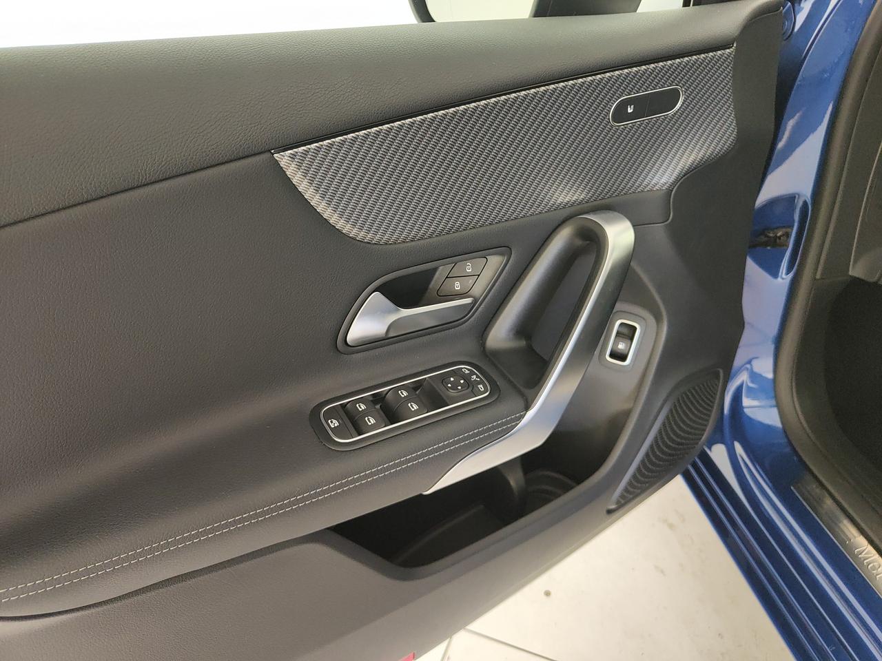 Mercedes-Benz A 250 e phev Progressive Advanced auto