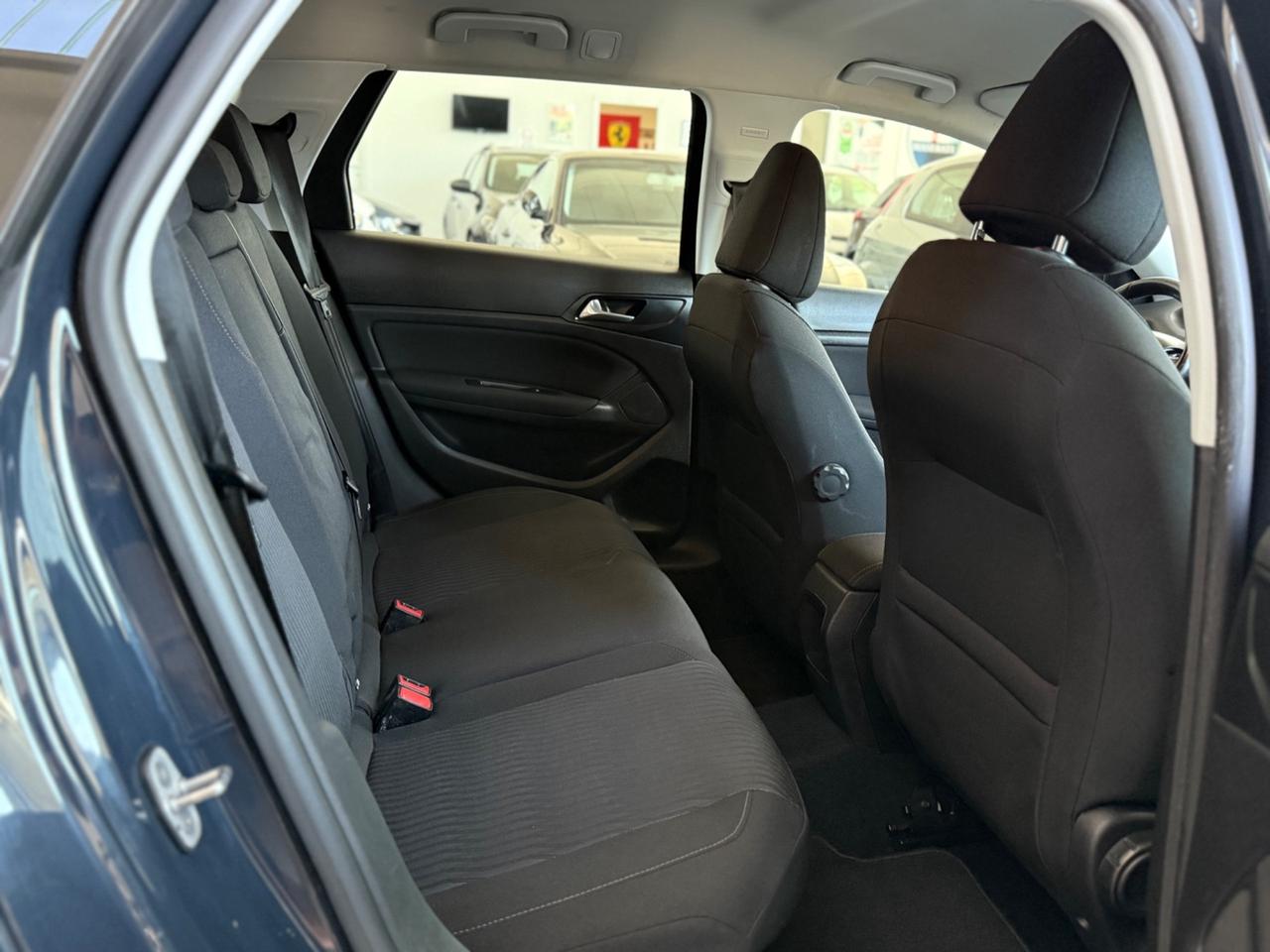 Peugeot 308 BlueHDi 120 S&S SW Business