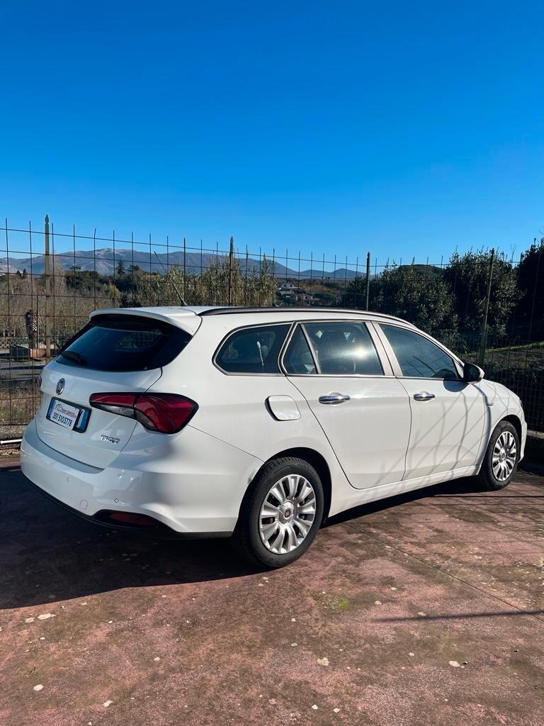 Fiat Tipo 1.6 Mjt S&S DCT SW Lounge