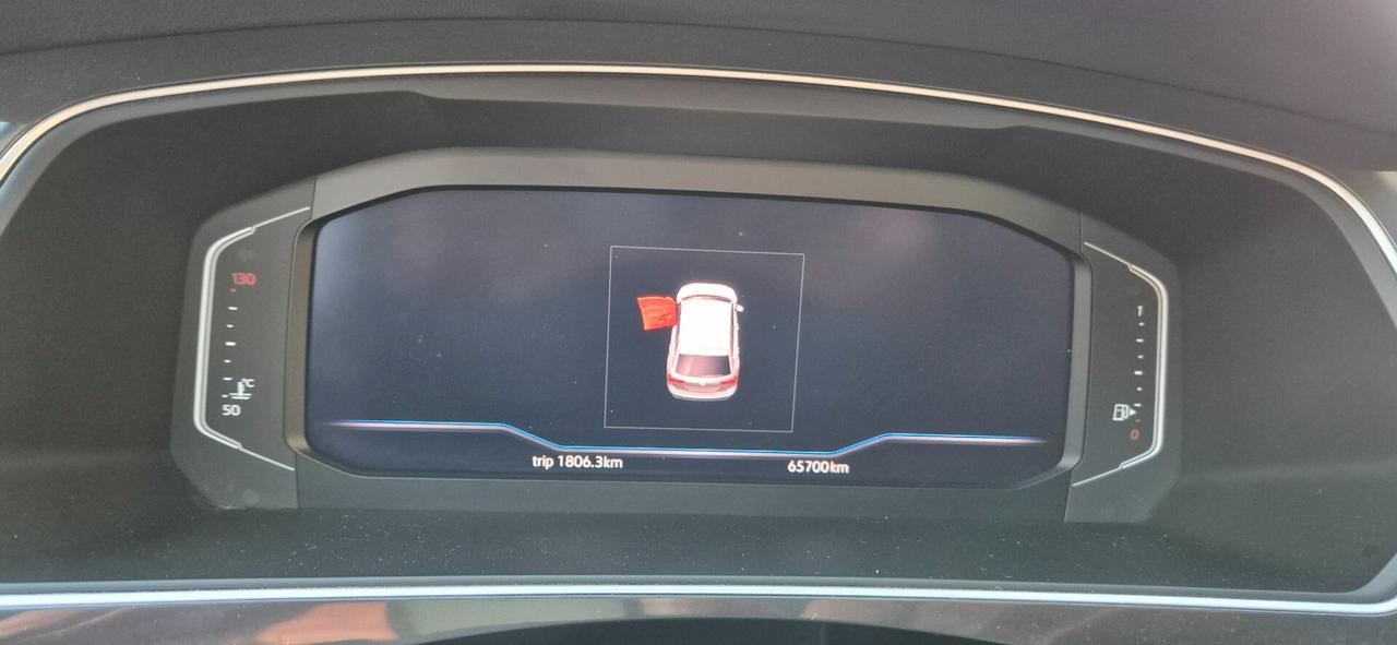 Volkswagen Tiguan 1.5 TSI Sport 130cv R-LINE ADATTA NEOPATENTATI