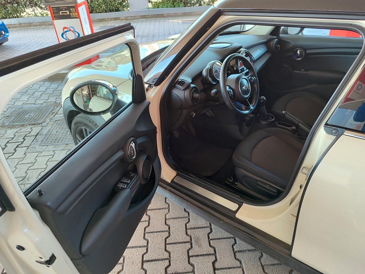 Mini 1.5 Cooper D 5 porte SUPER PREZZO