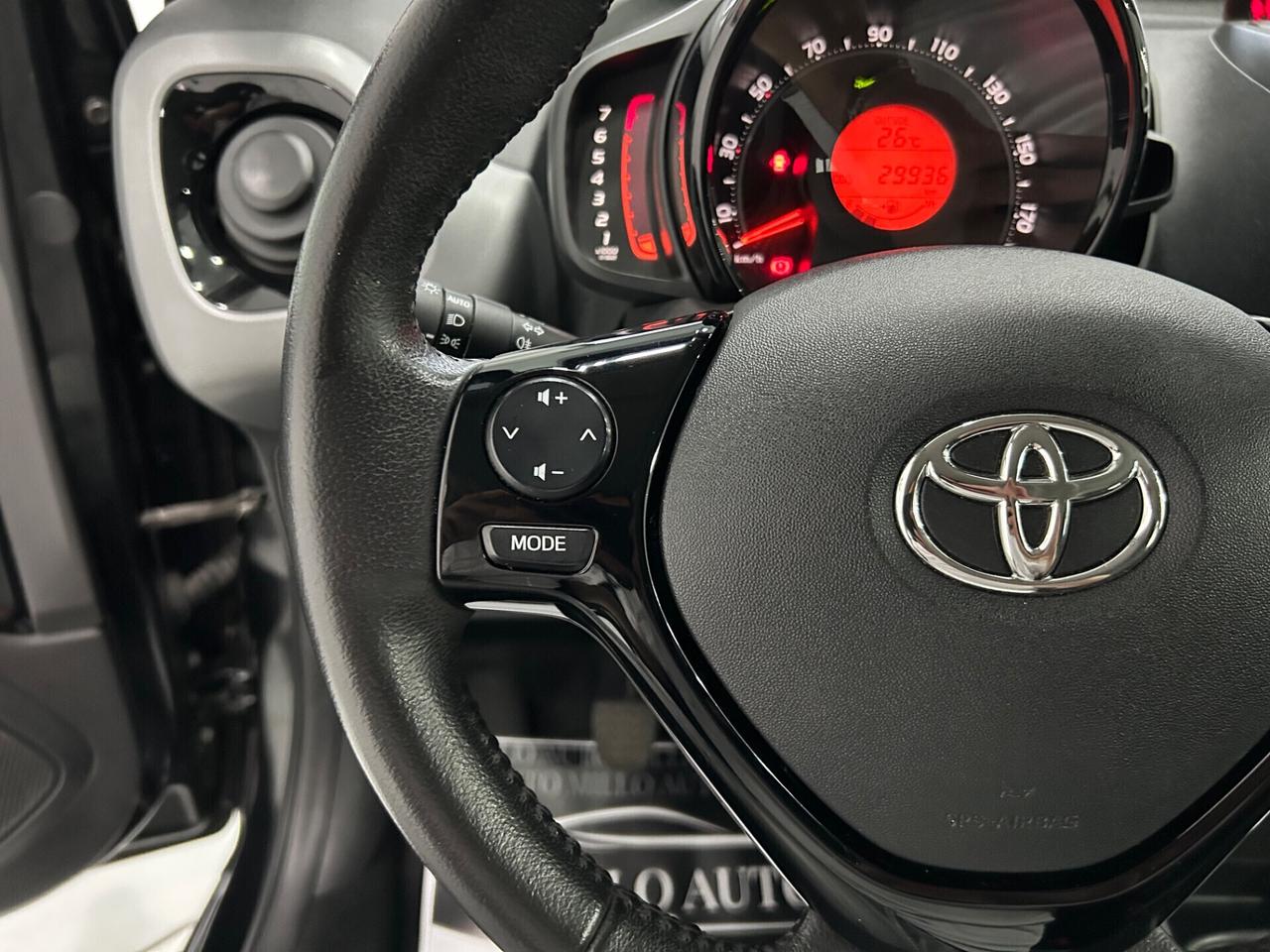 Toyota Aygo 1.0 VVT-i 72CV 5 porte x-play 29.000KM