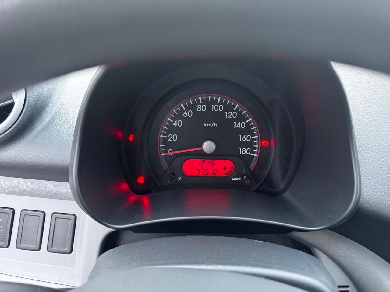 Suzuki Alto 1.0 con 77000km neopatentati