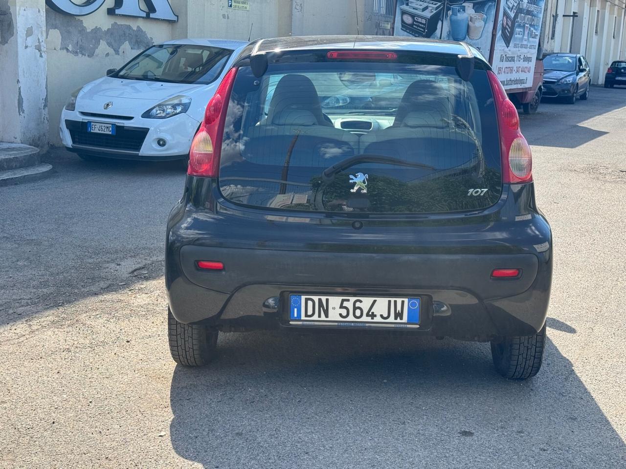 Peugeot 107 1.0 68CV 5p. Sweet Years