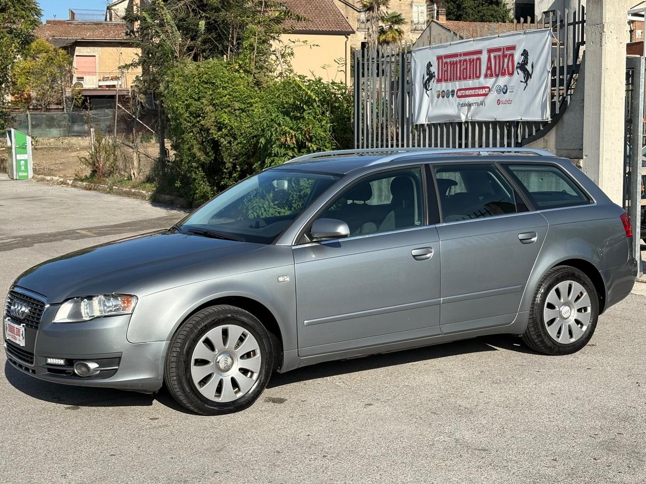 Audi A4 2.0 16V TDI Avant in Ordine
