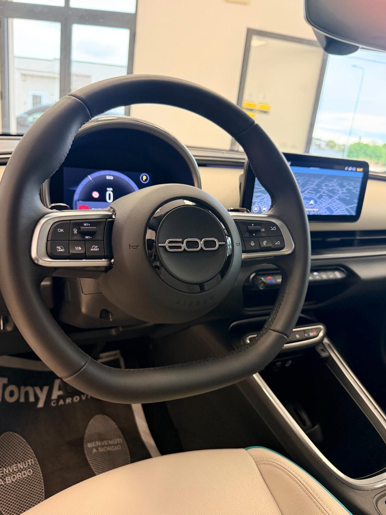 Fiat 600 1.2 hybrid La Prima auto NAVI,TELECAMERA 360,PELLE CHIAR,APPLE CARPLAY,VIRTUAL COCKPIT,ANDROID AUTO,