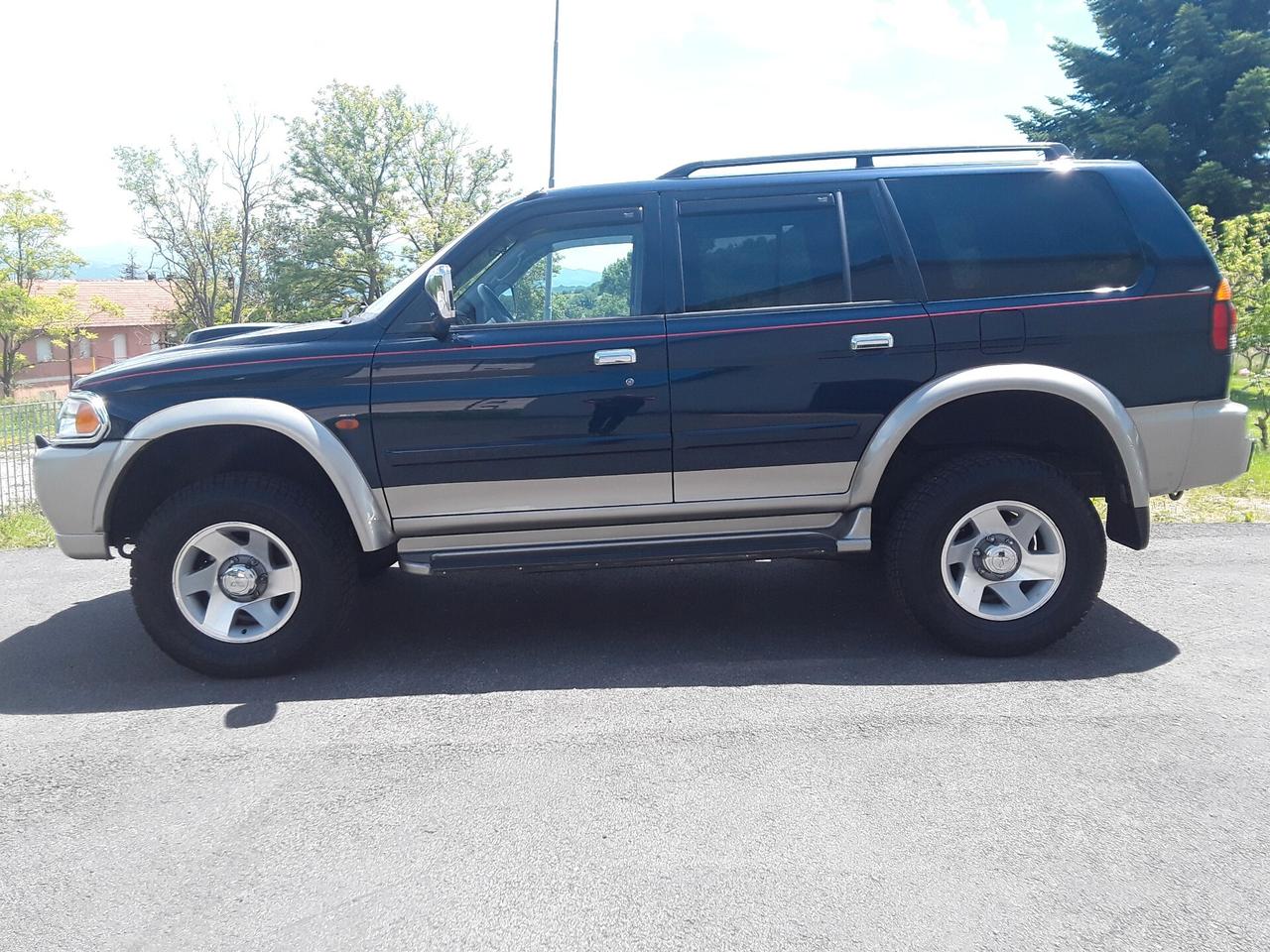 Mitsubishi Pajero Sport 2.5 TDI GLS Target