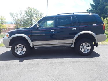 Mitsubishi Pajero Sport 2.5 TDI GLS Target