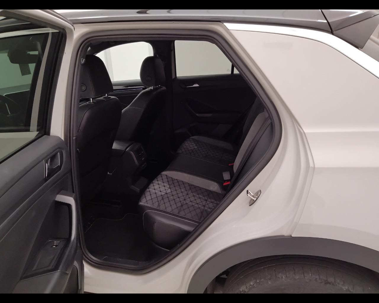 VOLKSWAGEN T-Roc I 2022 - T-Roc 1.0 tsi R-Line 110cv