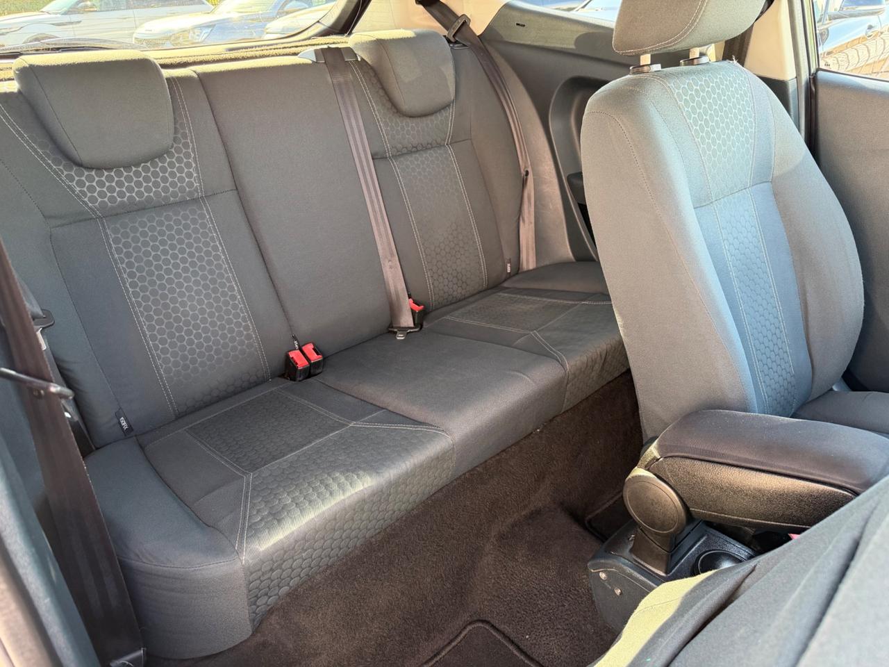 Ford Fiesta 1.4 TDCi 70CV Titanium