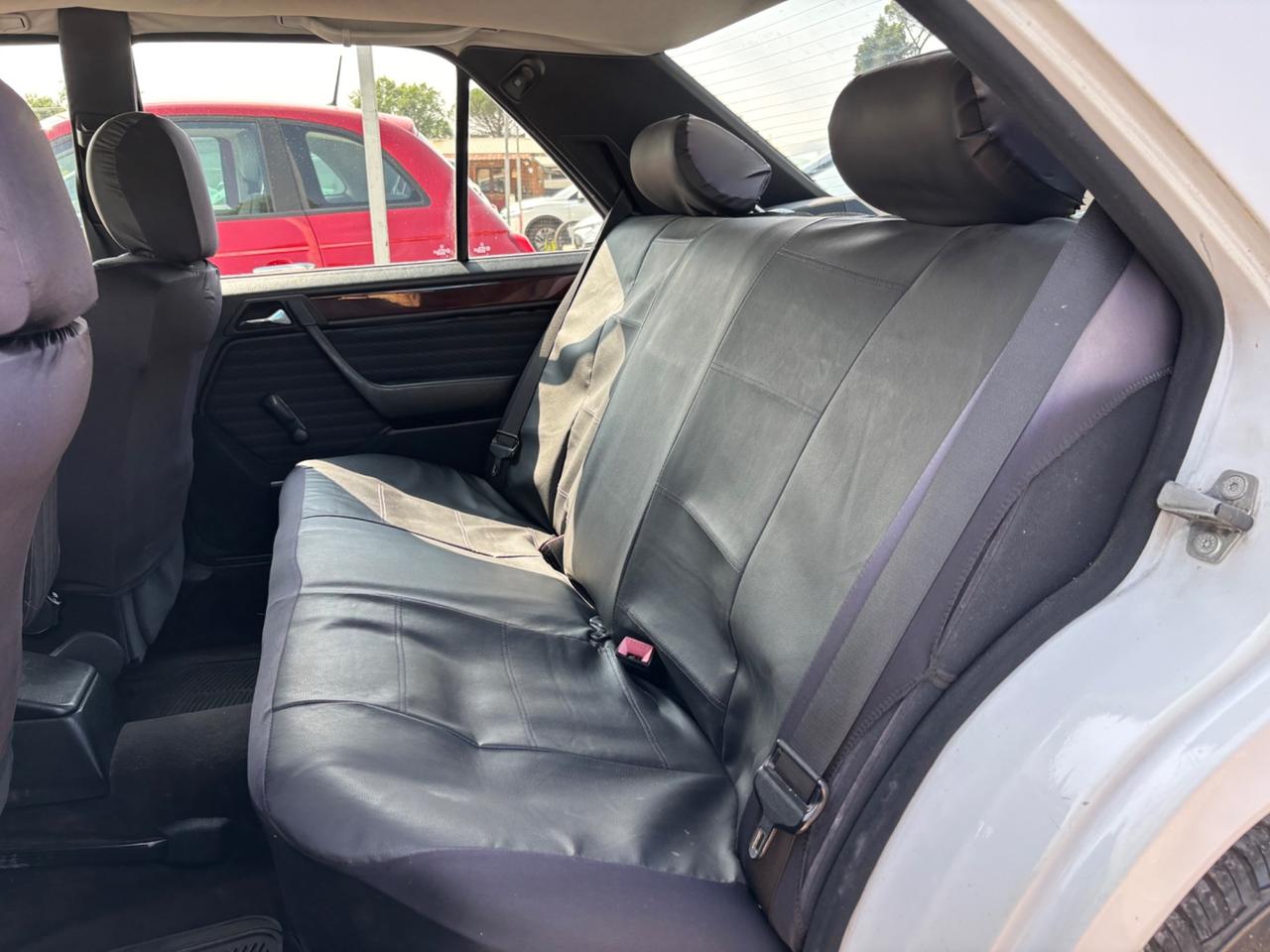 Mercedes-benz 200E metano