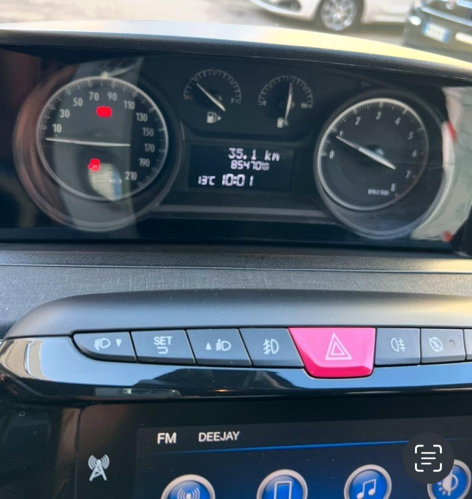 Lancia Ypsilon 1.0 FireFly 5 porte S&S Hybrid Ecochic Gold