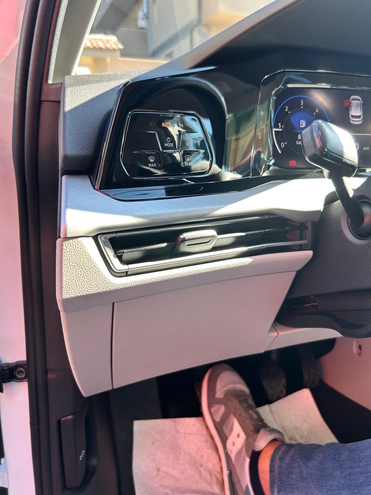 Volkswagen Golf 2.0 TDI 115 CV SCR Life