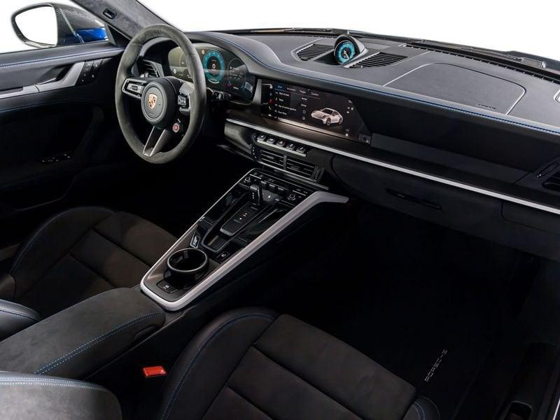 Porsche 911 992.2 Carrera 4 GTS - PRONTA CONSEGNA