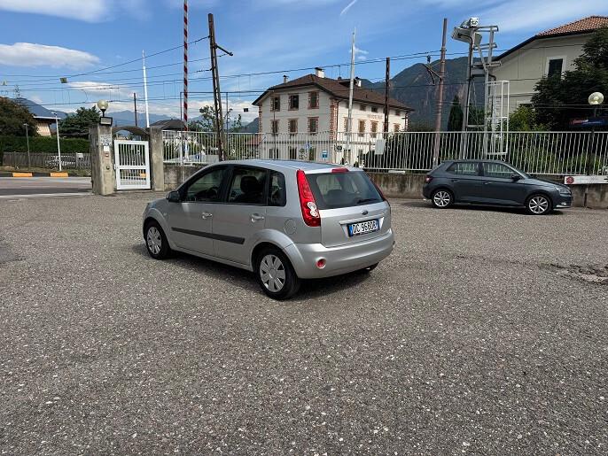 Ford Fiesta 1.2 16V 5p. Titanium