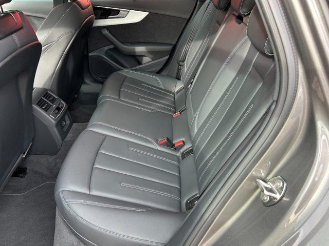 AUDI A4 Avant 30 TDI/136 CV S tronic S line
