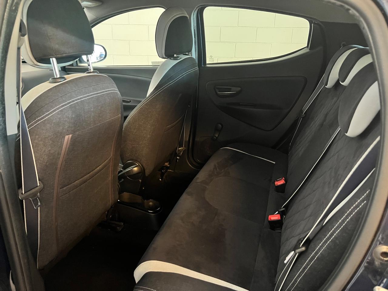 Lancia Ypsilon 1.2 69 CV 5 porte Mya