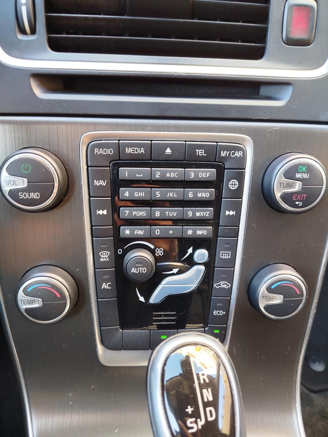 Volvo V60 D4 Geartronic Summum