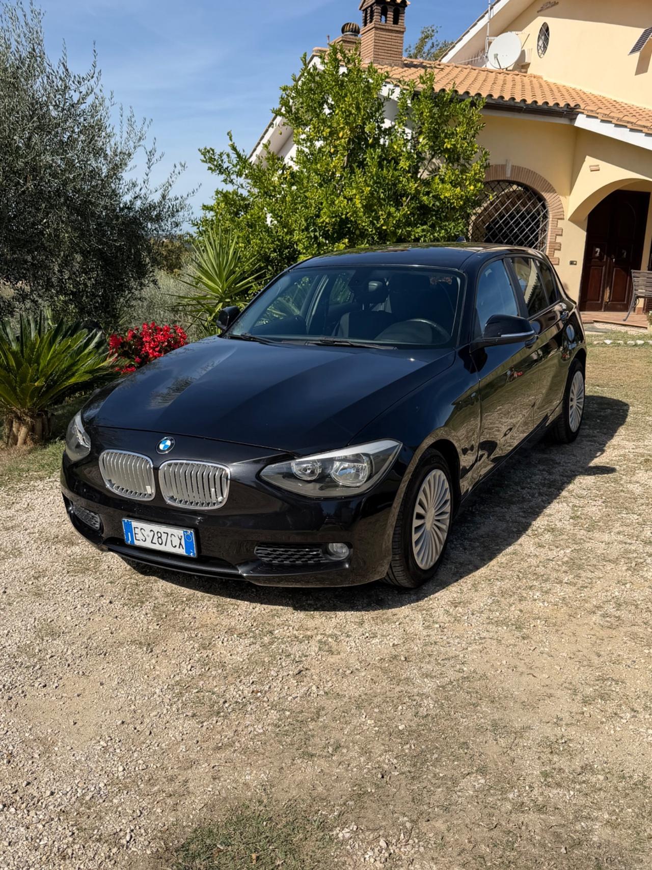 Bmw 116 116d 5p. Urban