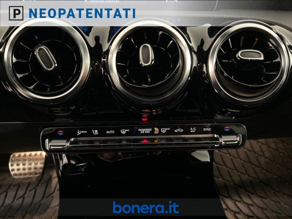 Mercedes Classe A 180 180 D Premium 8G-DCT