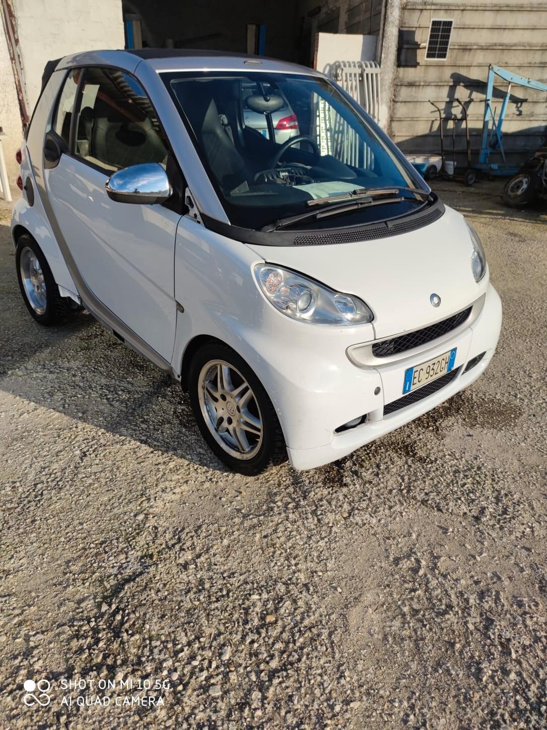 Smart ForTwo 1000 75 kW cabrio BRABUS