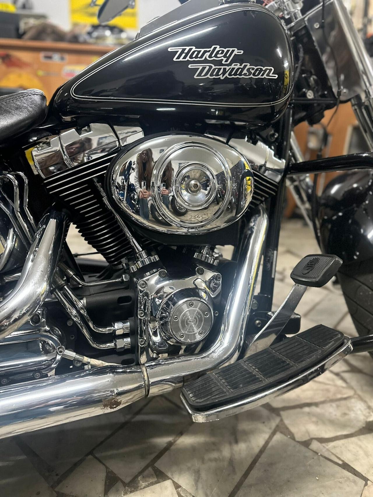 Harley-davidson FLSTC Heritage Softail Classic