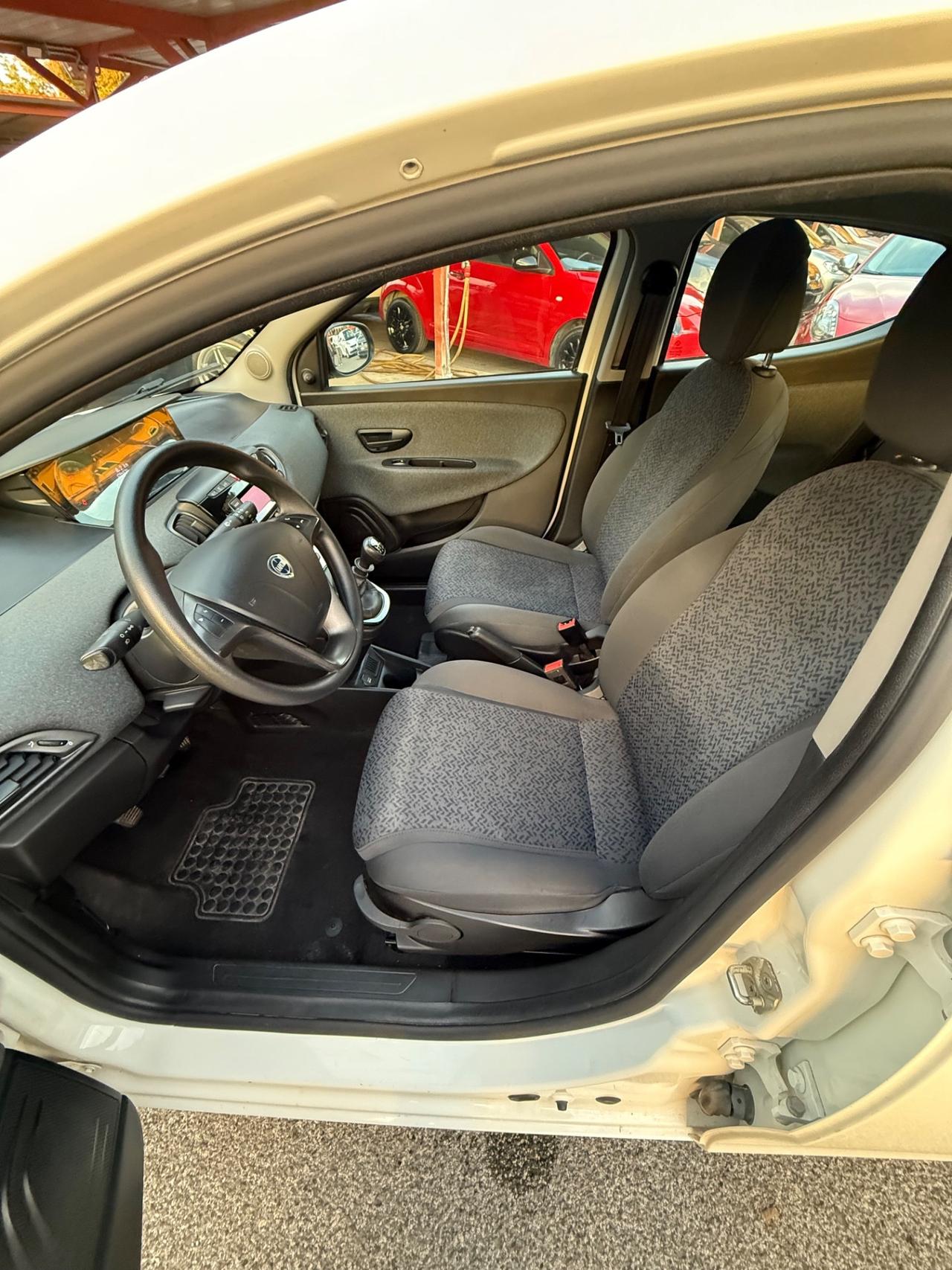 Ypsilon 1.0 /Hybrid/unipro/iva esposta /rate/