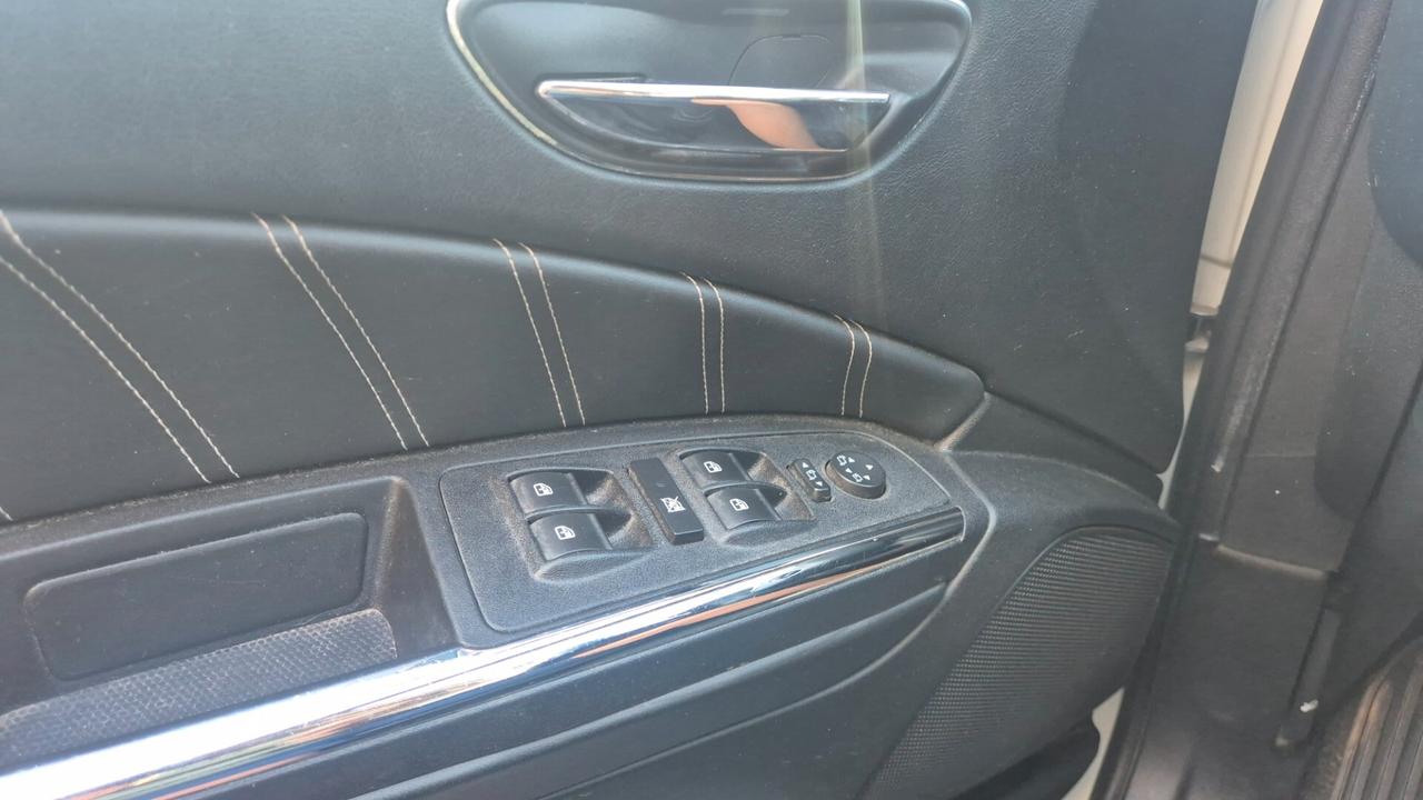 Lancia Delta 1.6 MJT DPF Oro