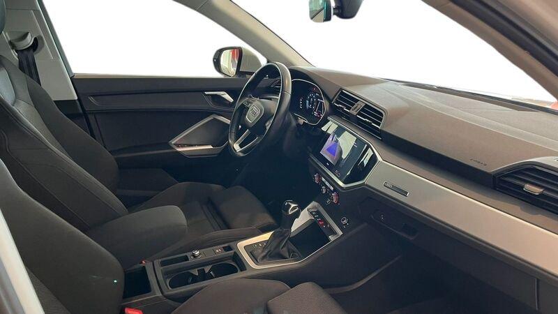 Audi Q3 1.5 35 TFSI Business Advance S Tronic