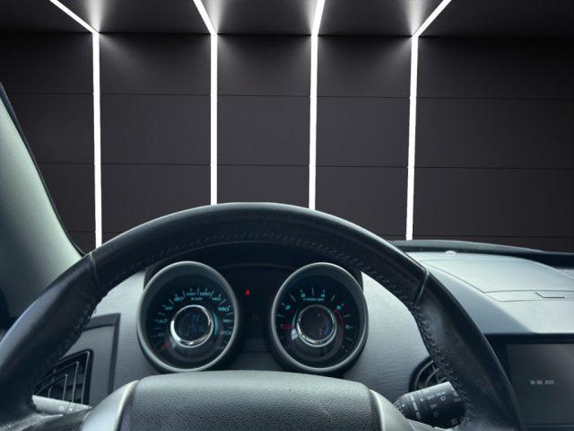 MAHINDRA XUV500 2.2 16V FWD W10