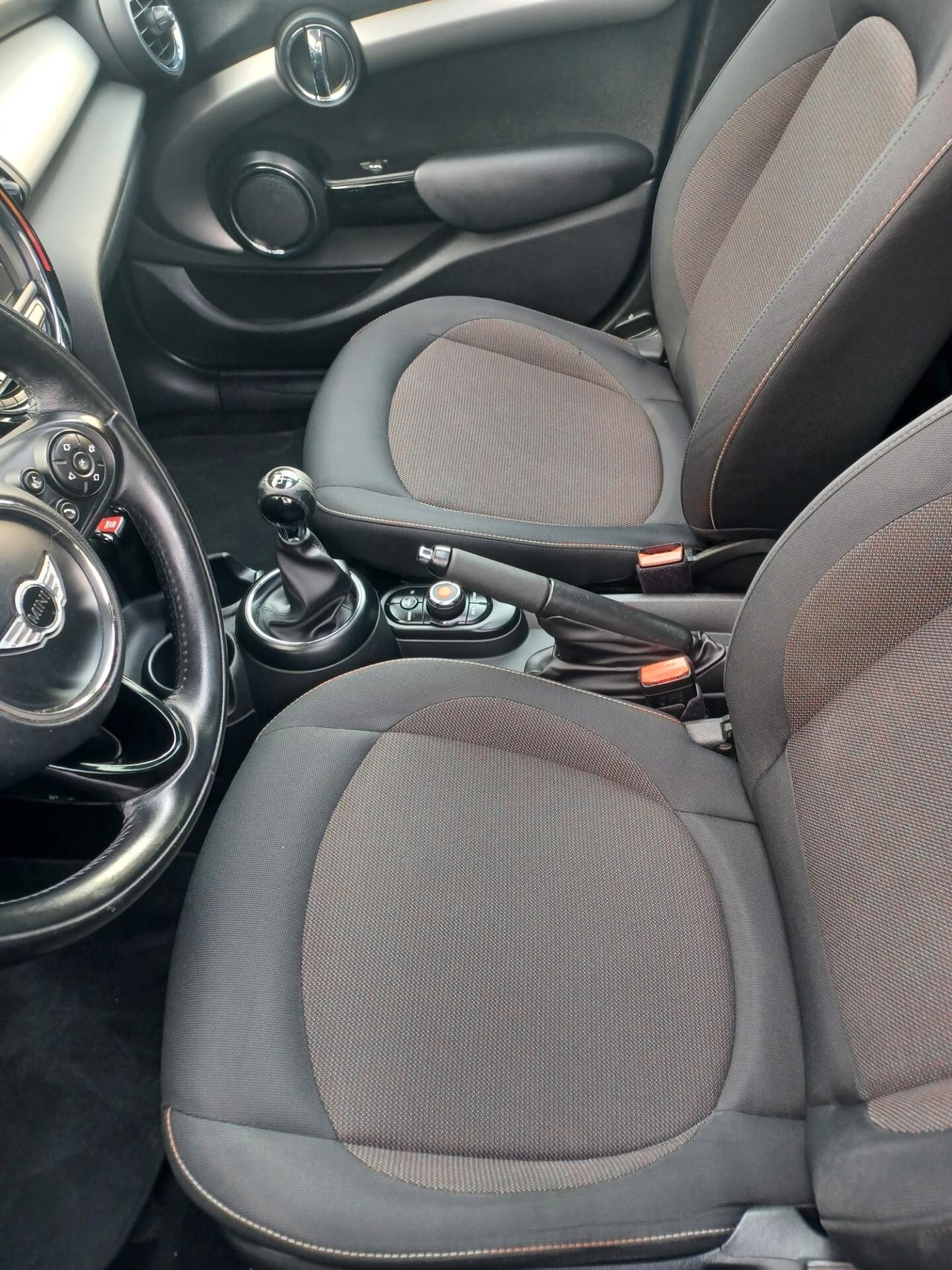 Mini 1.2 Benzina 5 porte Tetto PDC 2015