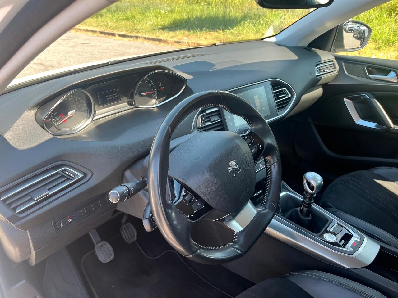 Peugeot 308 PureTech Turbo 130 S&S GT LINE