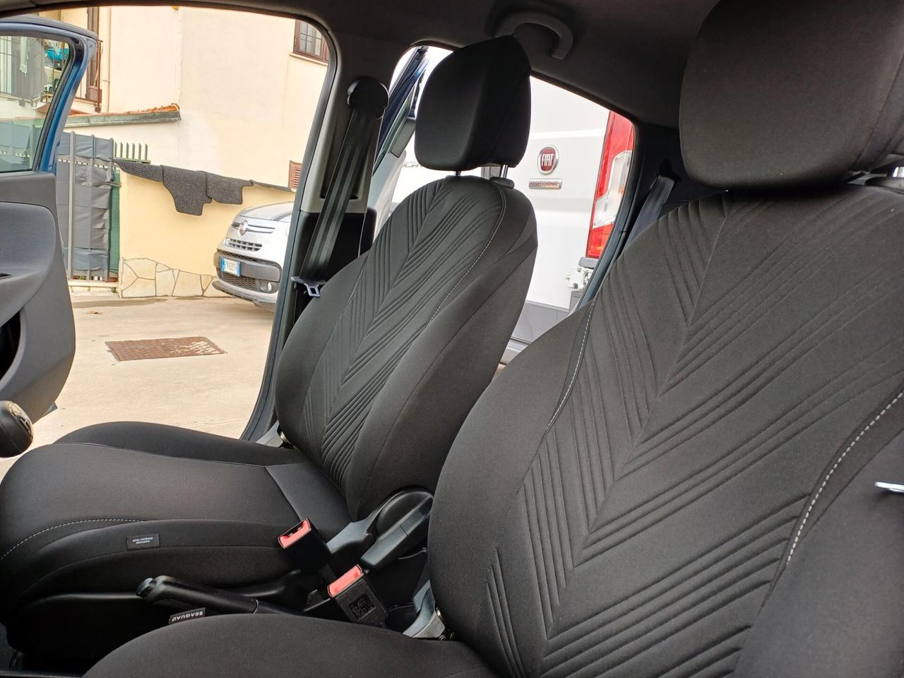 Lancia Ypsilon 1.0 FIRE FLY HYBRID 5 PORTE