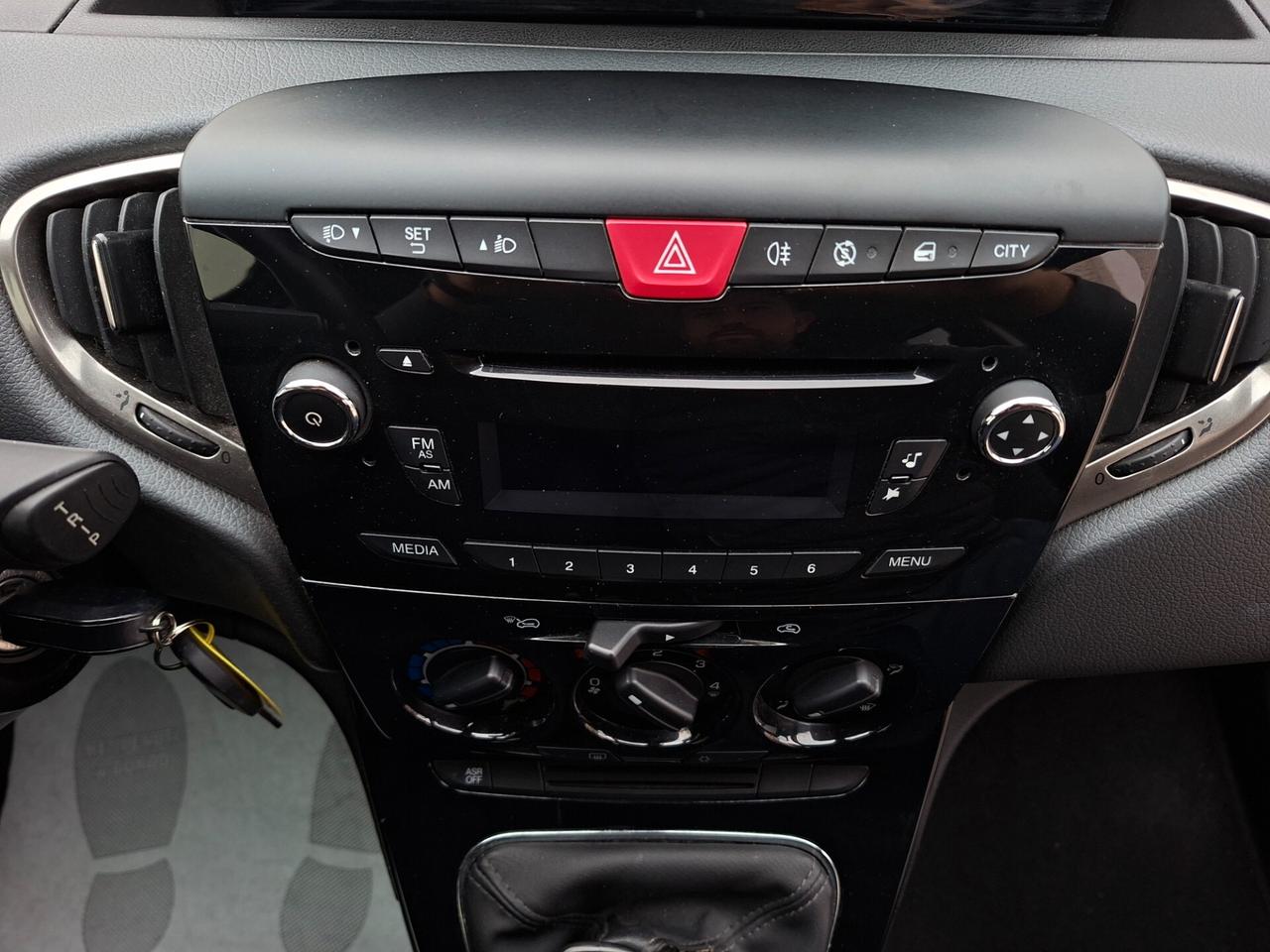 Lancia Ypsilon 1.2 Platinum *EURO 6B*