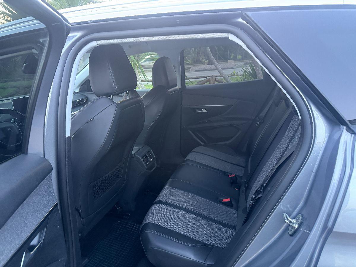 PEUGEOT - 3008 - BlueHDi 120 EAT6 S&S Allure