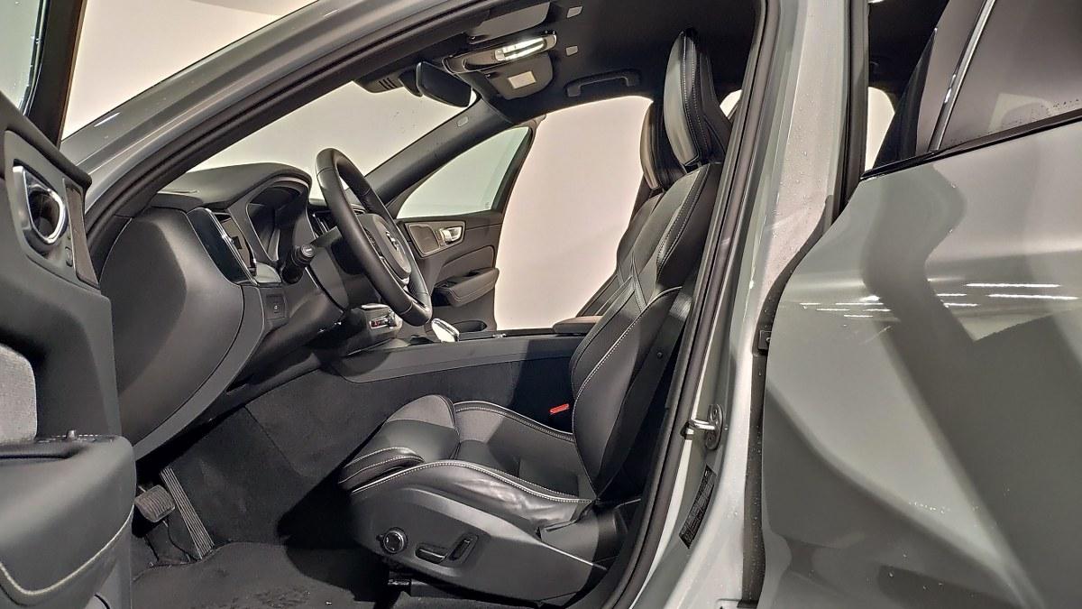 VOLVO Xc60 B5 Mild Hybrid Awd Automatico Plus Dark