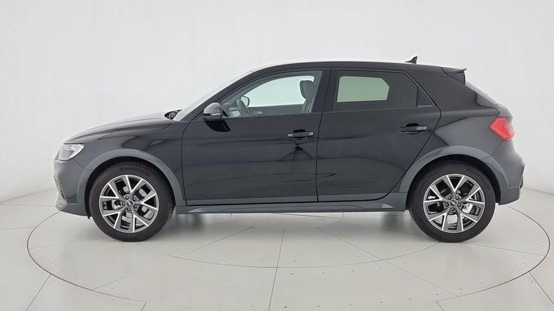 Audi A1 citycarver 30 TFSI Admired