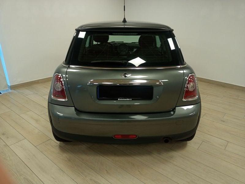 MINI Mini (R56) 1.4 16V One (55kW)