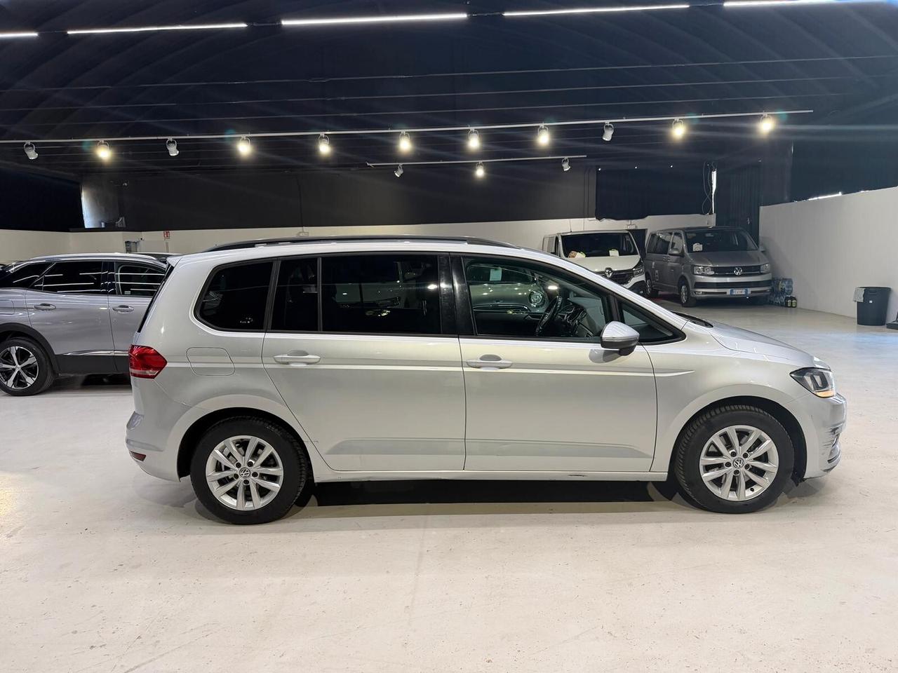 Volkswagen Touran 2.0 TDI 150 CV SCR DSG Comfortline BlueMotion Tech-Neopatentati