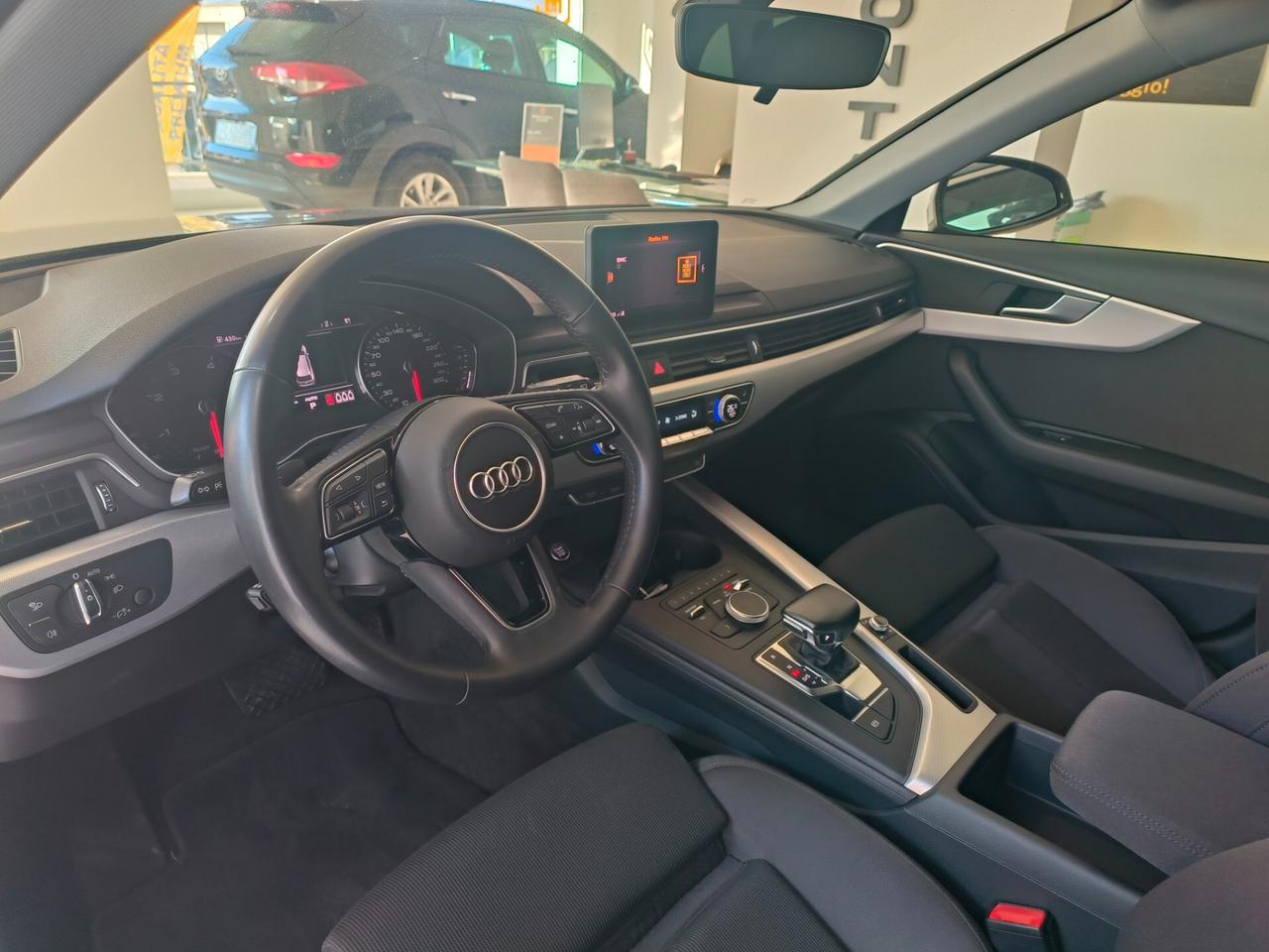 Audi A4 Avant 35 TDI S tronic Business Sport