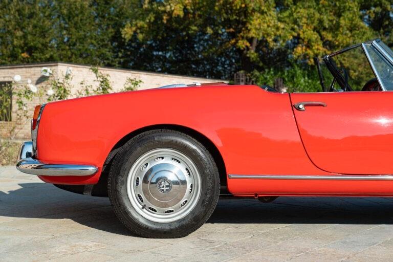 1964 Alfa Romeo Giulia Spider - RDS01661