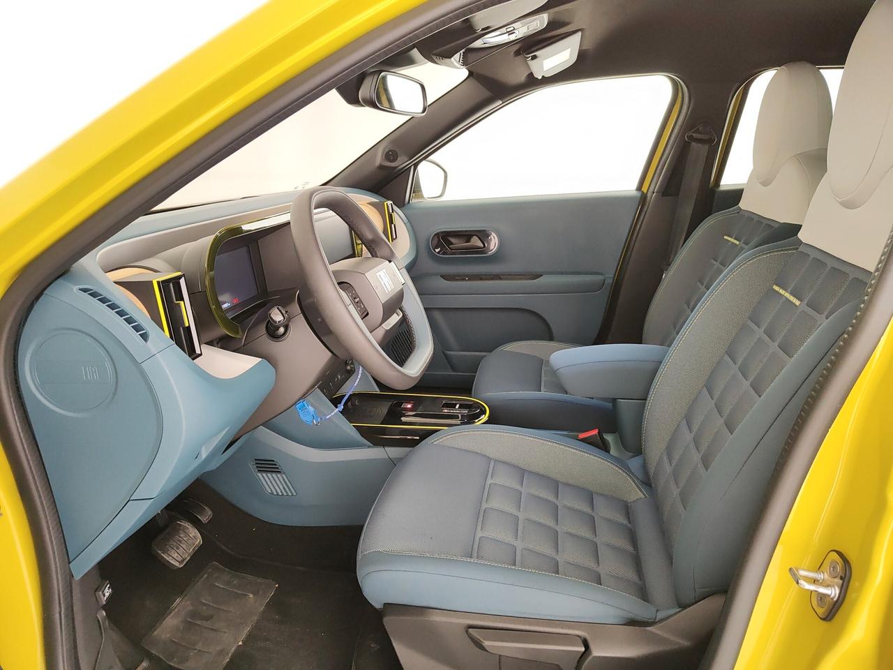 Fiat Grande Panda Hybrid La Prima 1.2 110CV