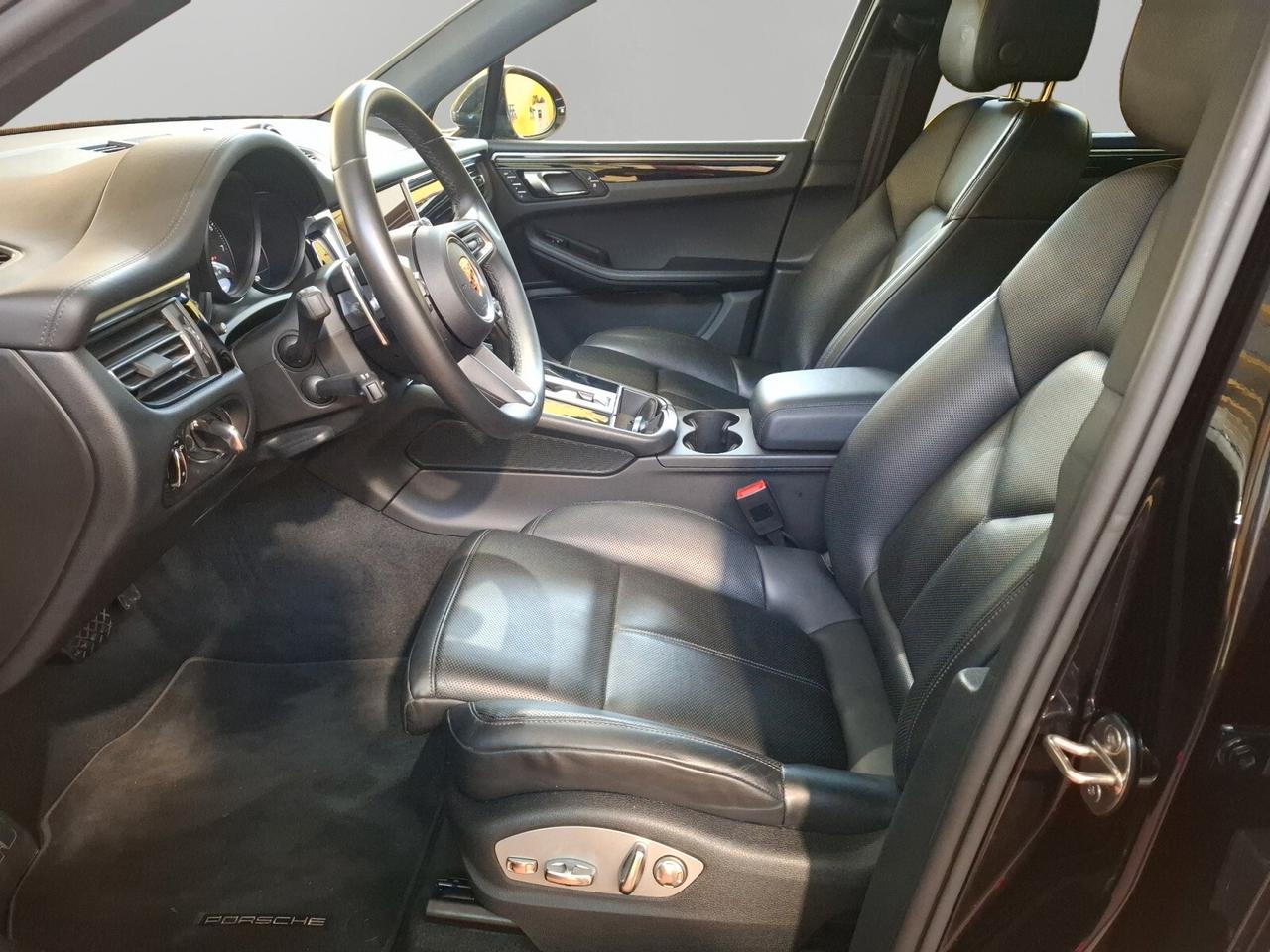 Porsche Macan 2.0 T PDK FULL OPTIONALS NOLEGGIO lungo termine