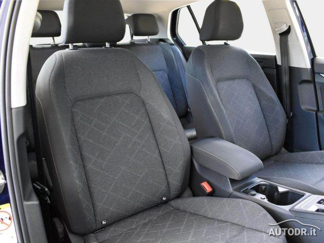 VOLKSWAGEN Golf 1.5 TGI 130cv DSG Life VIRTUAL CARPLAY TRIZONA