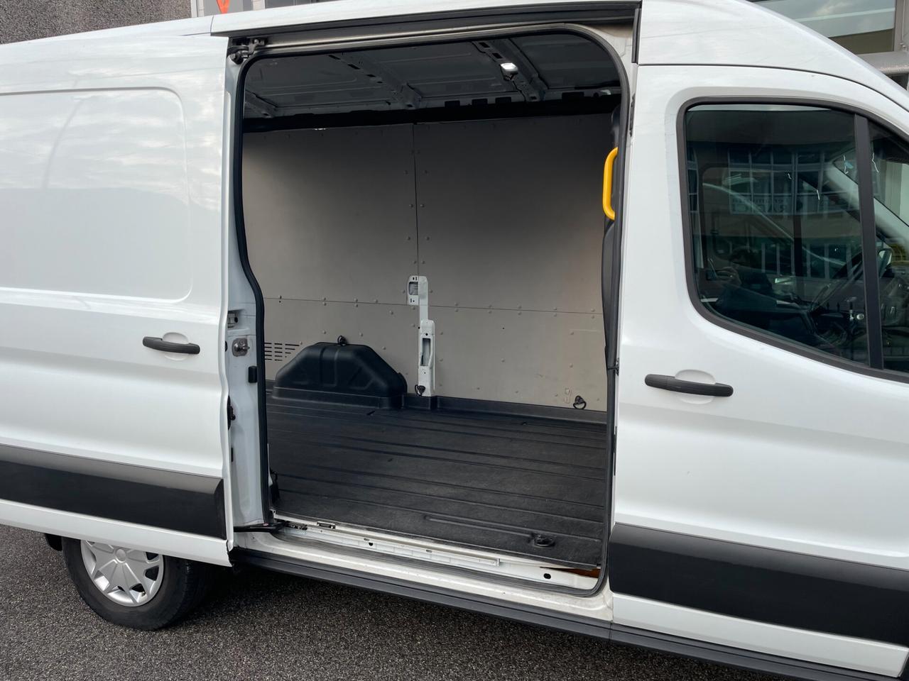 Ford Transit 350 2.0TDCi EcoBlue MHEV 130CV L2H2 Trend