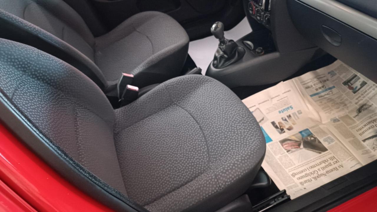 Renault Clio Storia 1.2 5 porte GPL Confort