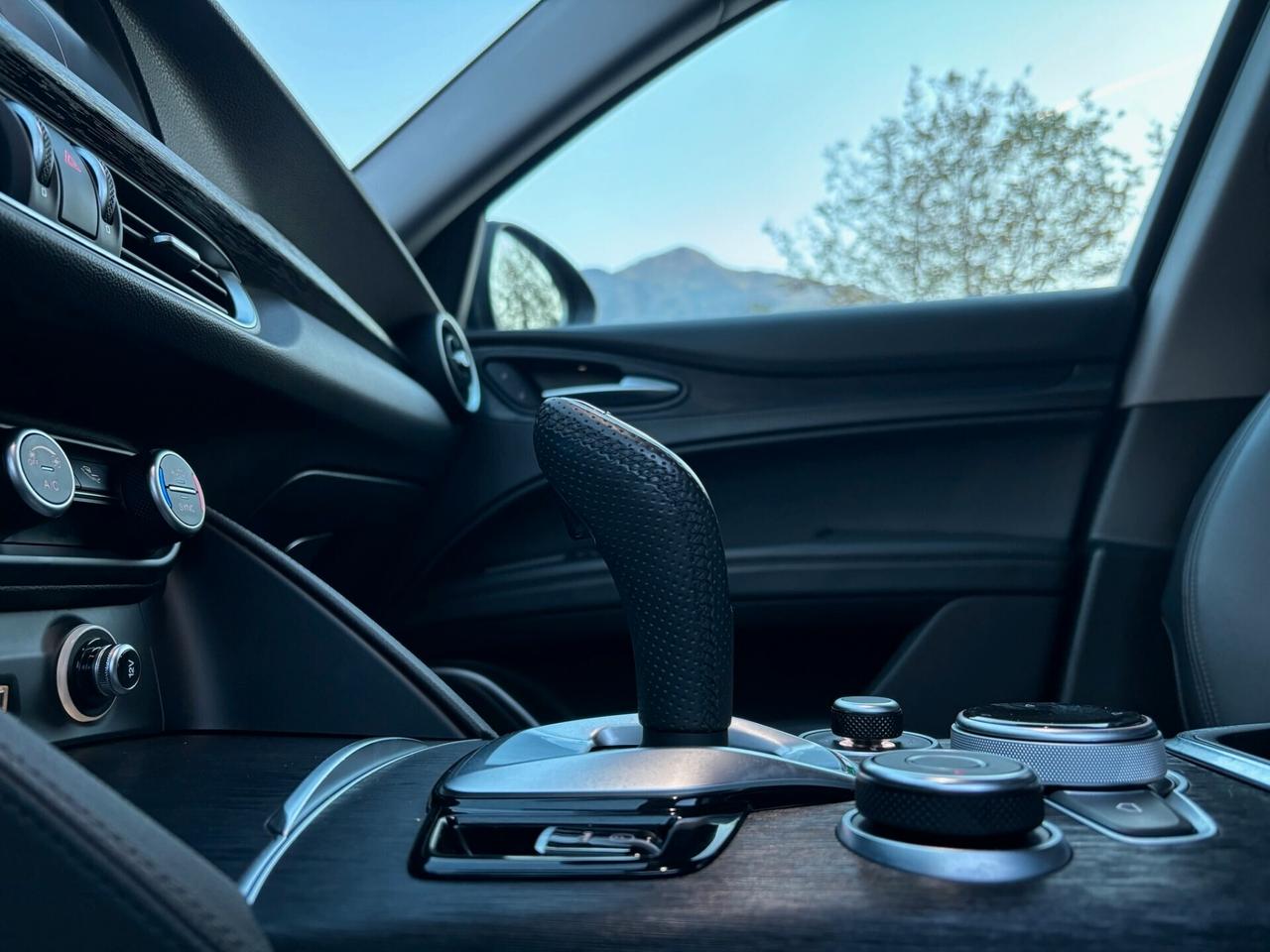 Alfa Romeo Stelvio 2.2 Turbodiesel 190 CV RWD FULL SUPER MY 21 - TOTAL-BLAK