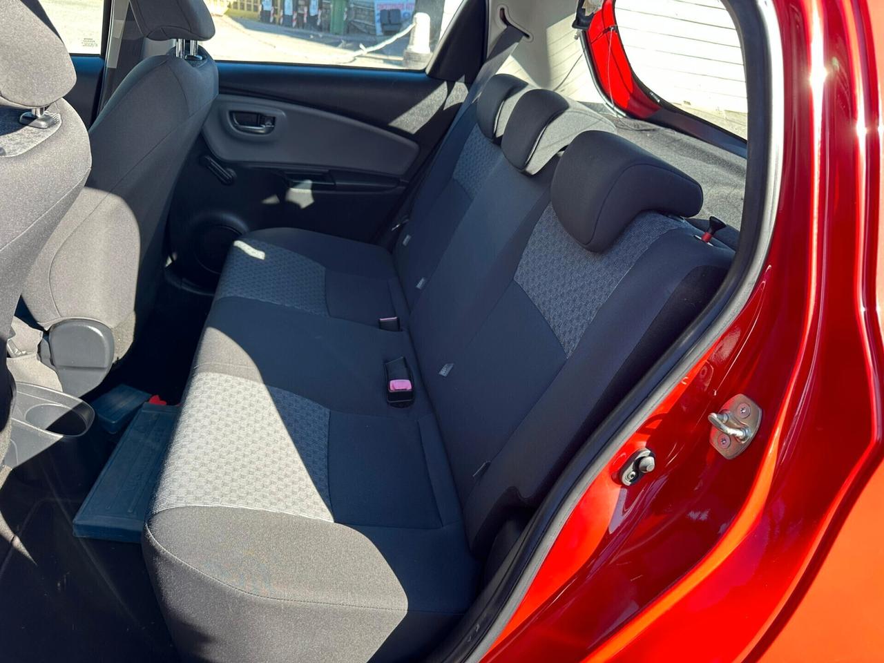 Toyota Yaris 1.0 5 porte Active GARANZIA UFFICIALE