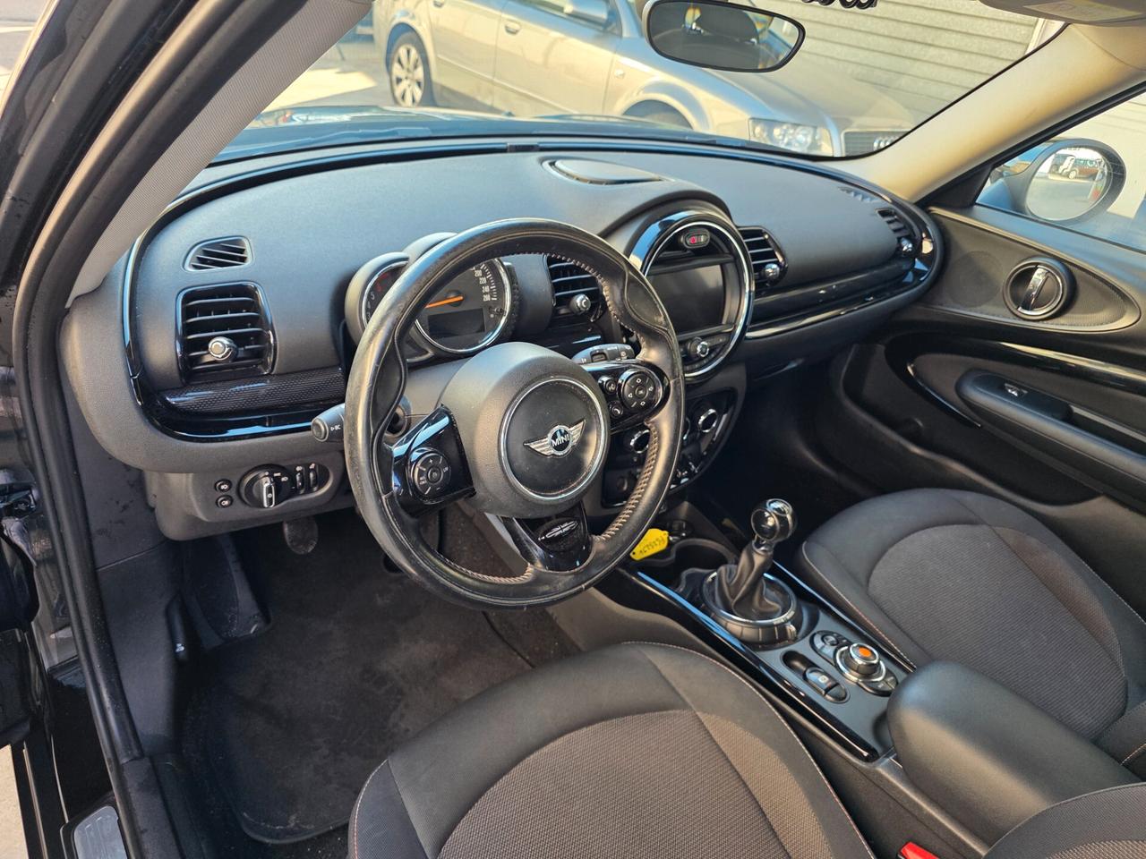 Mini One Clubman 1.5 D Hype km veri