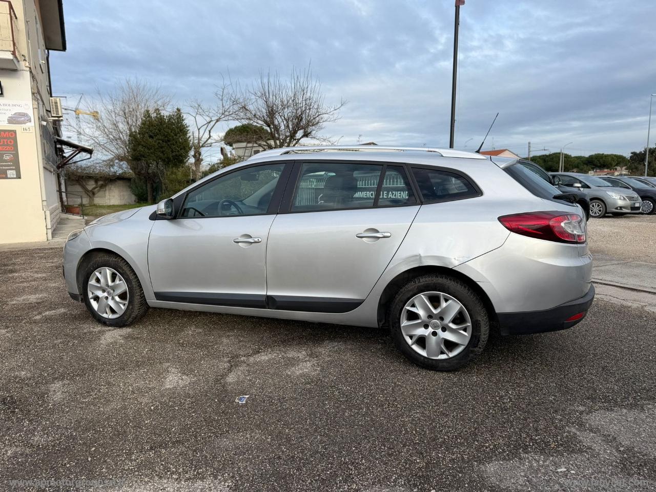 RENAULT Mégane 1.5 dCi 110 CV SporTour DYNAMIQUE